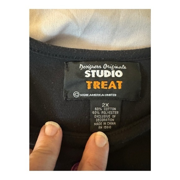 Studio Treat Black Embroidered Scarecrow Fall‎ Shirt 2X - Picture 3 of 3